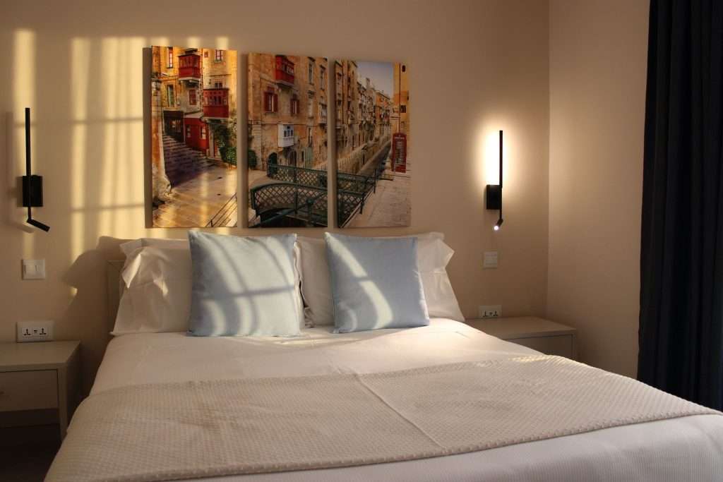 PetitChic guest-room interior and controls